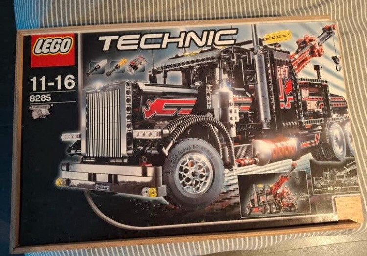 Technisch LEGO vrachtwagen 8285