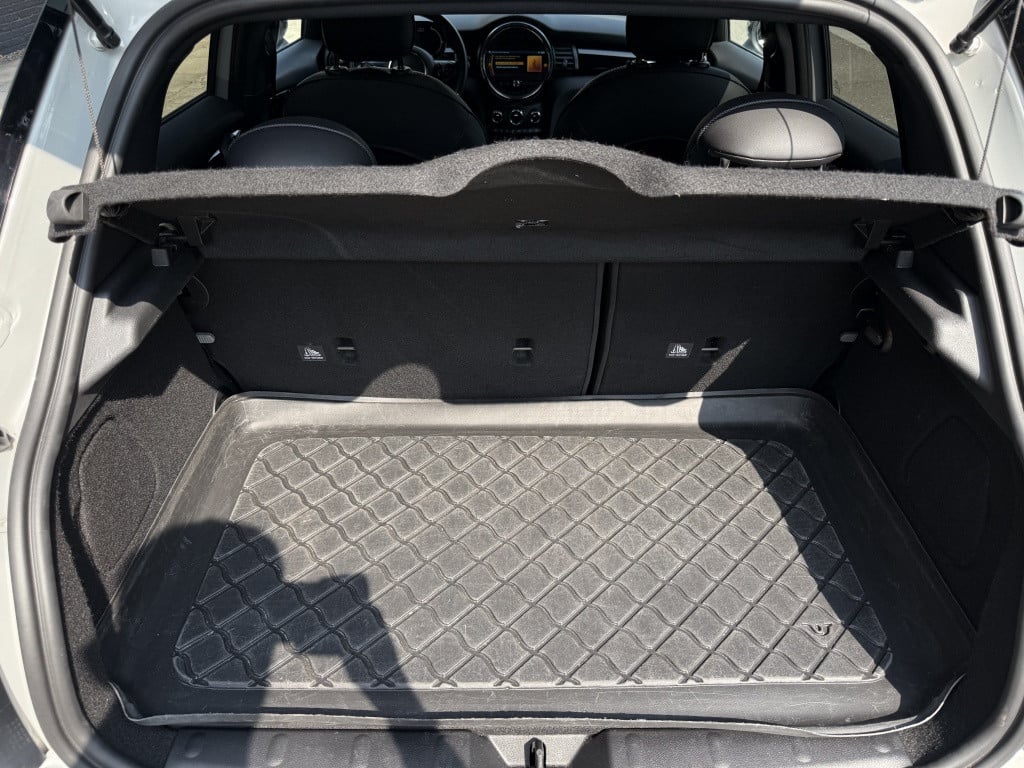Mini Cooper mini 2.0 // serious business pack // nieuwstaat // 5 deurs /