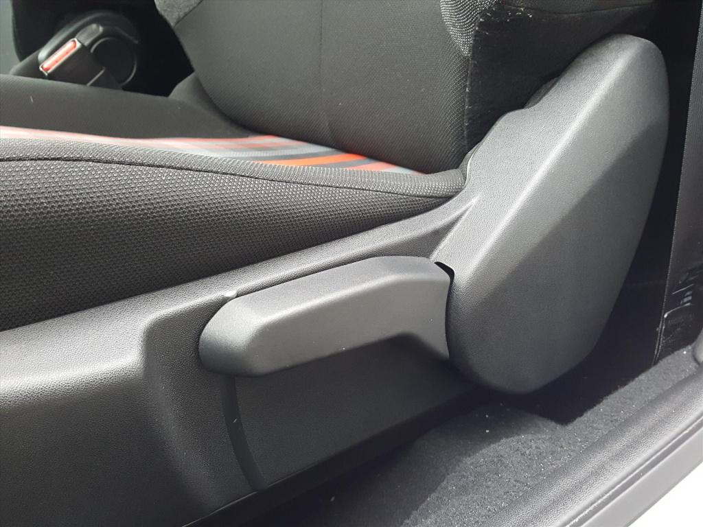 Peugeot 108 1.0 e-vti 72pk 3d allure navigatie via apple carplay & android 