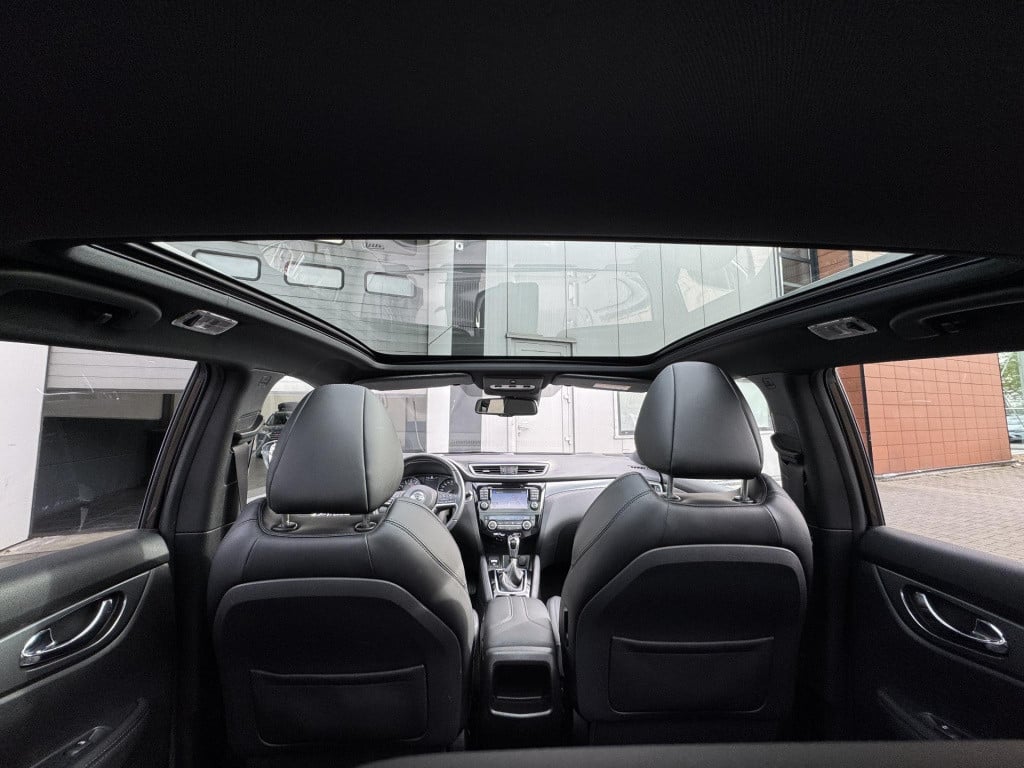Nissan Qashqai 1.2 tekna + automaat, trekhaak + meest luxe uitvoering!