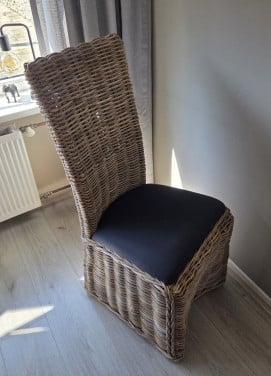 4 mooie rieten eetkamerstoelen