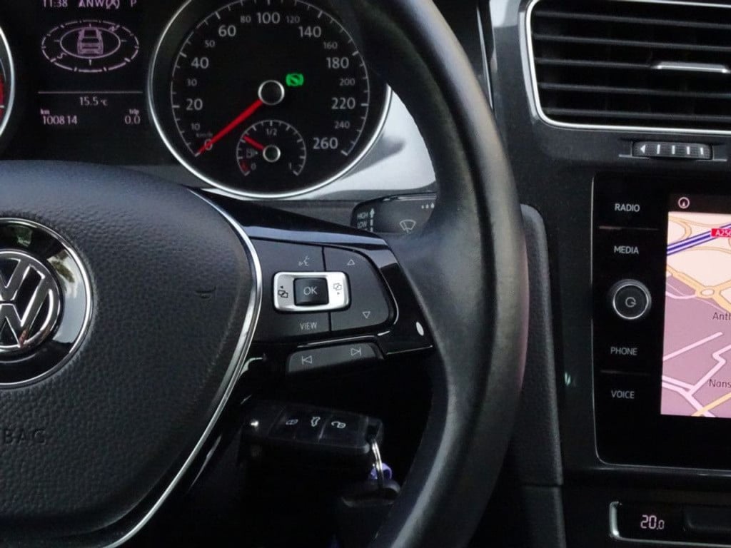 Volkswagen Golf 1.0 tsi comfortline automaat | navi | bluetooth