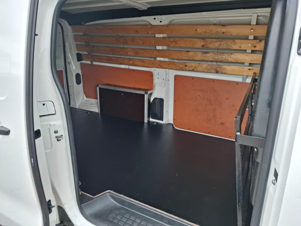 Opel Vivaro 1.5 cdti l2h1 edition l3h1 / airco / cruise controle / 3 zits /