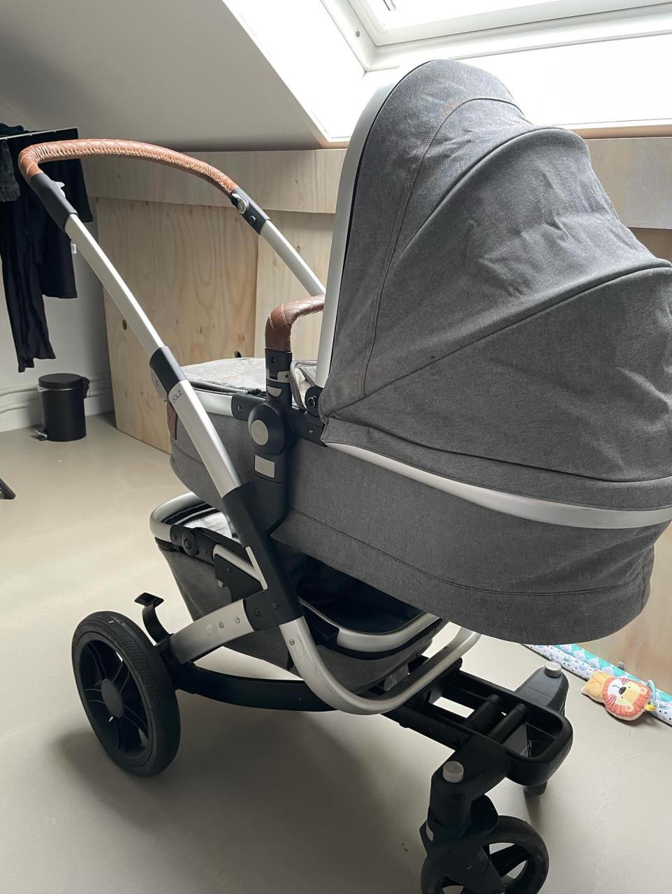 Joolz Day 3 kinderwagen met reiswieg en adapters