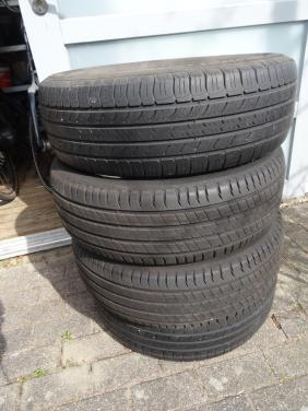 Vier autobanden van merk Mazda CX5