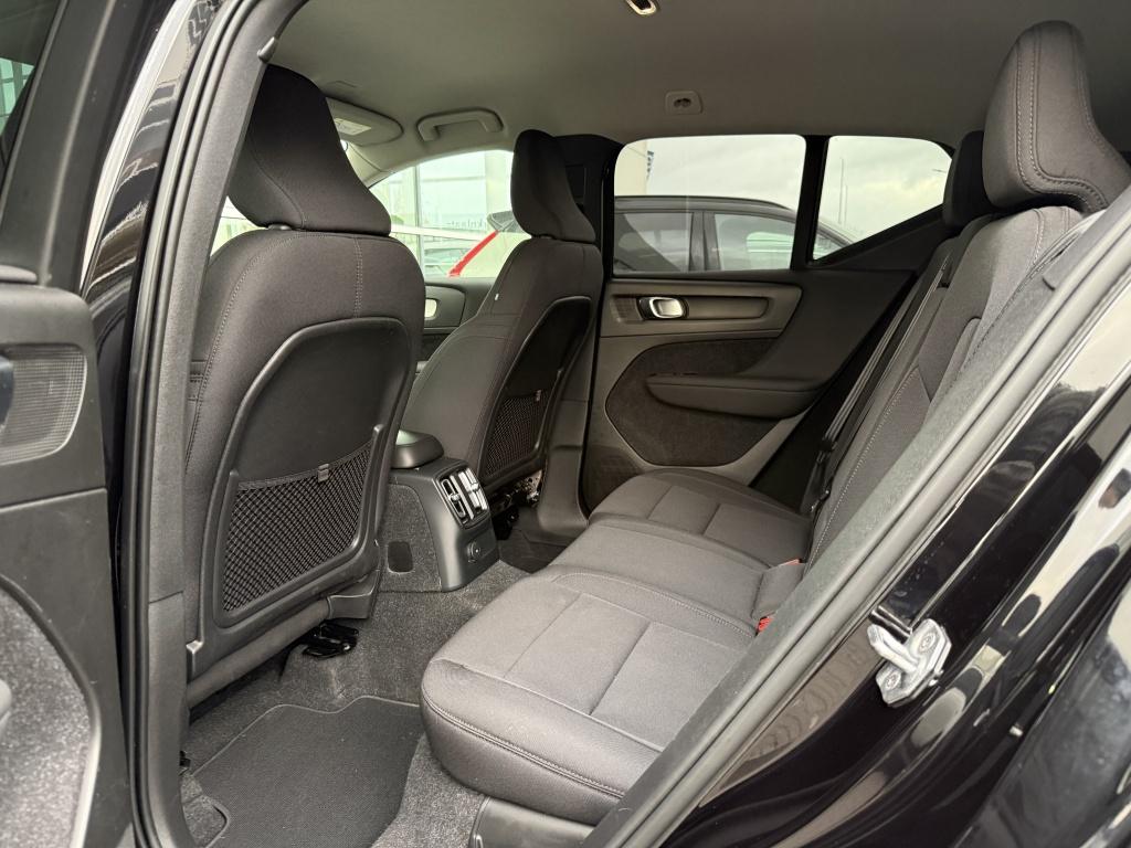 Volvo XC40 t5 262pk recharge r-design| adap.cruise| camera| trekhaak| keyle