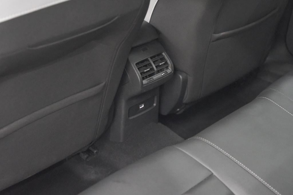 Citroen C4 X 1.2 hybrid 145 max | camera | adaptieve cruise control | apple