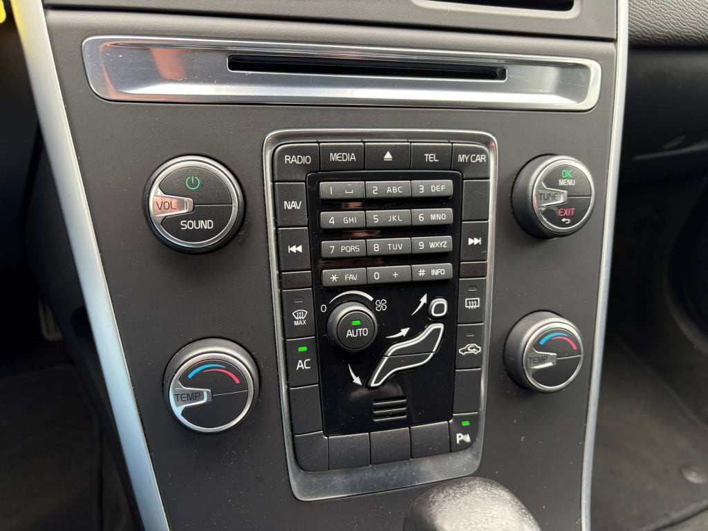 Volvo XC60 2.0 t5 kinetic