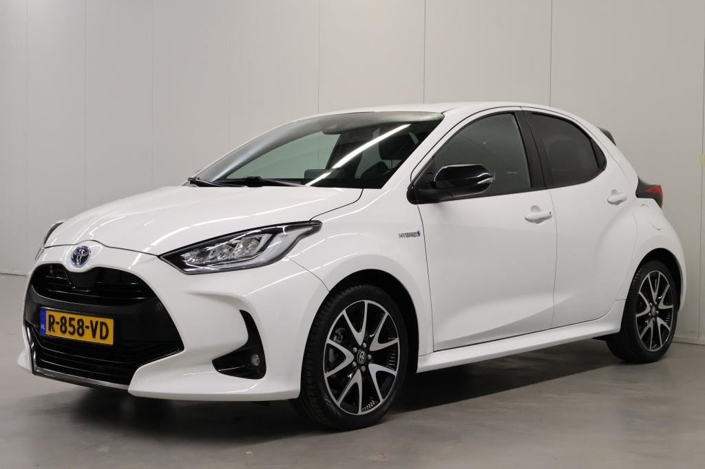 Toyota Yaris 1.5 hybride dynamic| camera| adap.cruise| half leder| climate
