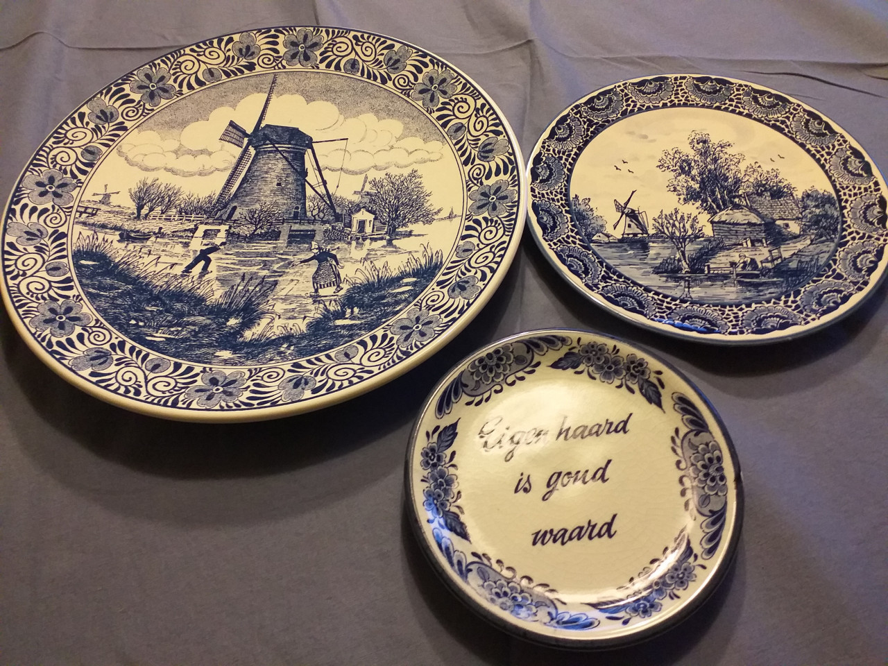 Verschillende DELFTSBLAUWE PRODUCTEN  prijs afzonderlijk of totaal.
