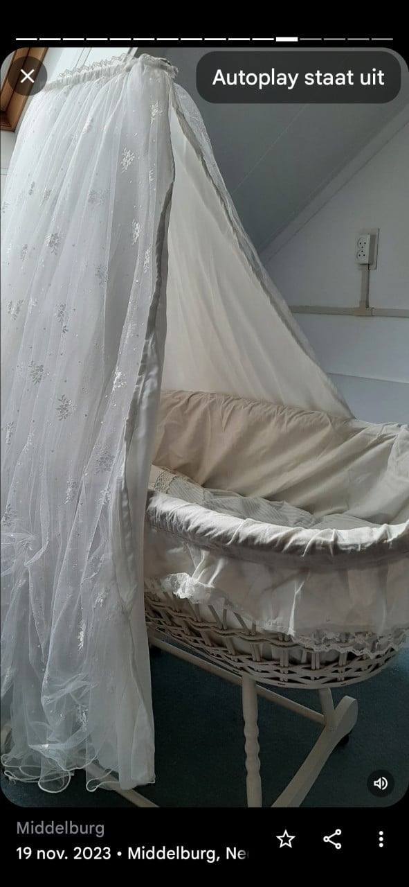 Rotan wieg