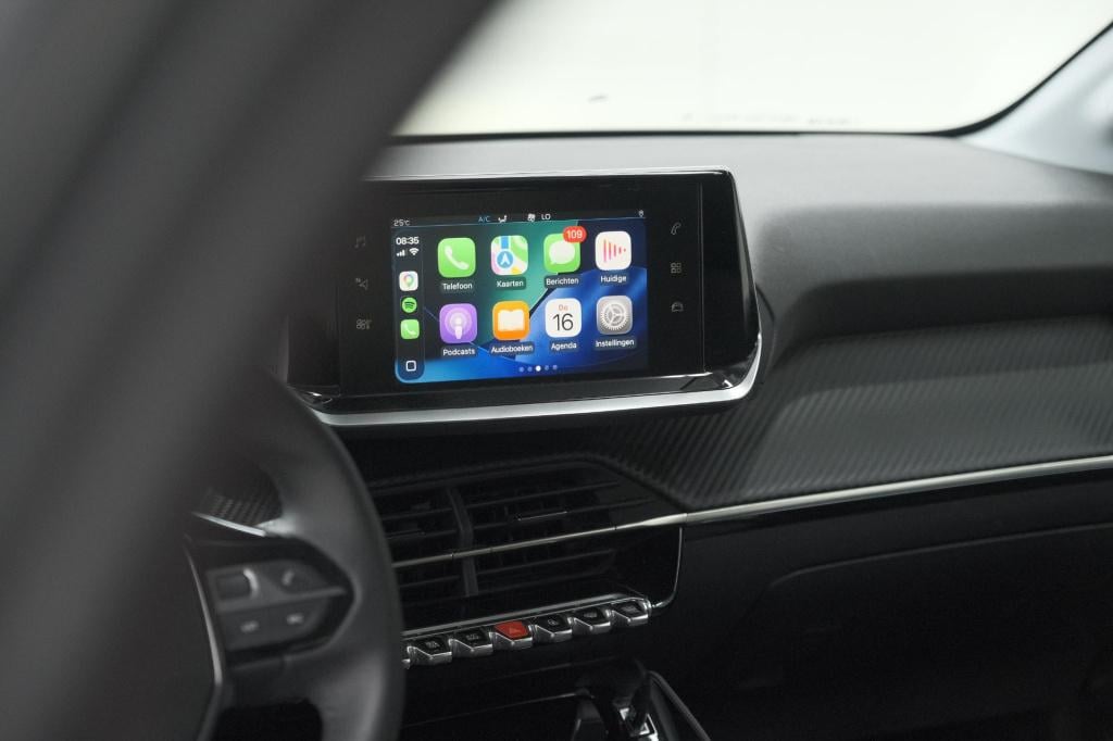 Peugeot 208 puretech 75 allure | camera | apple carplay | parkeersensoren |