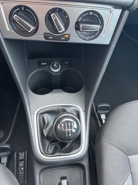 Volkswagen Polo 1.2 tsi comfortline bluemotion