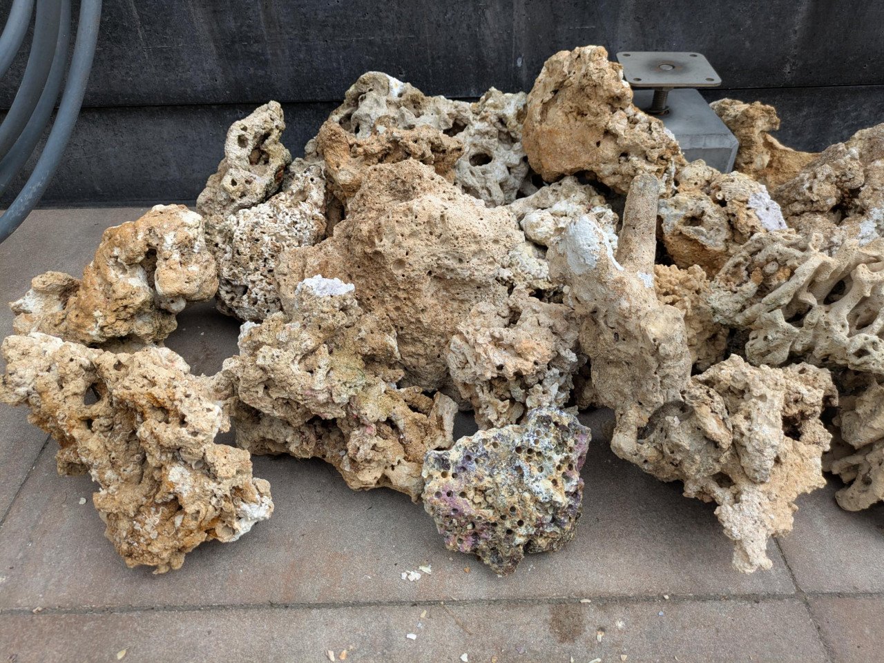 Dry Reef Rock Base Rock