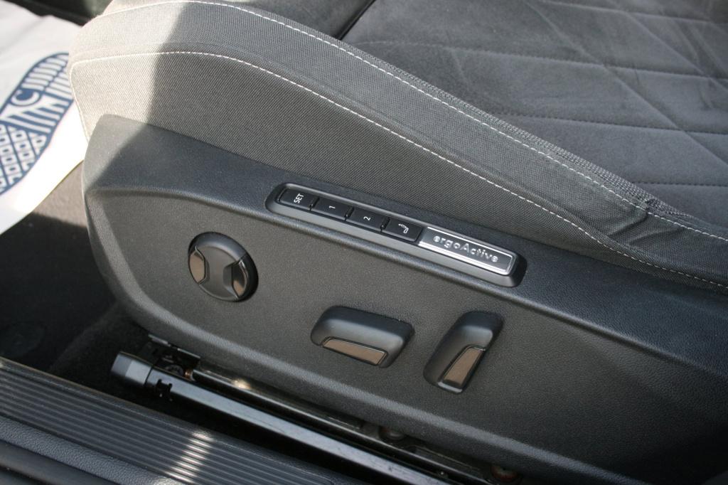 Volkswagen Golf 1.4 ehybrid style