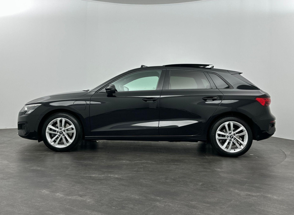 Audi A3 sportback 40 tfsi e advanced edition pano massage acc carplay s-lin