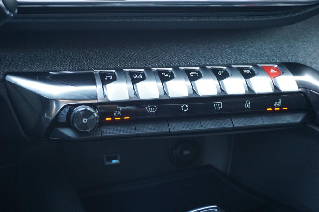 Peugeot 3008 1.2 puretech gt-line automaat - climate / navi / cruise / stoe