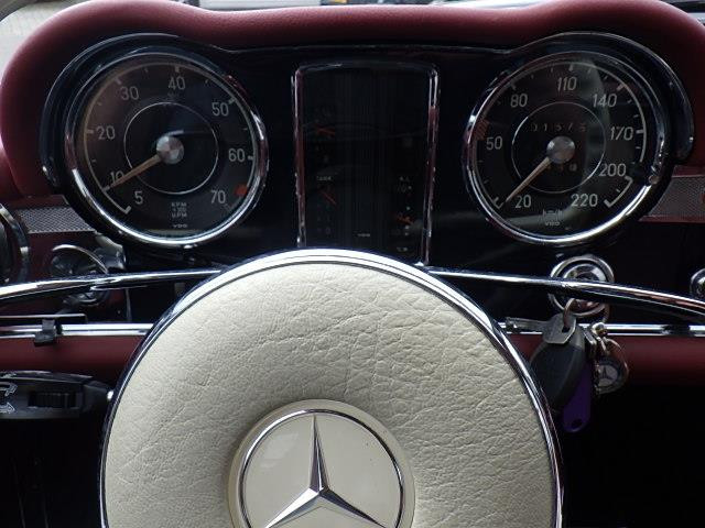 Mercedes-Benz Sl 230sl pagode