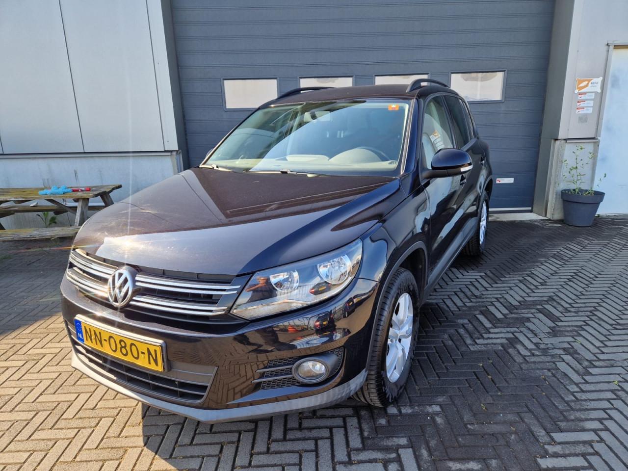 TE KOOP VOLKSWAGEN TIGUAN 1.4 TSI R-LINE EURO 5 MET TREKHAAK
