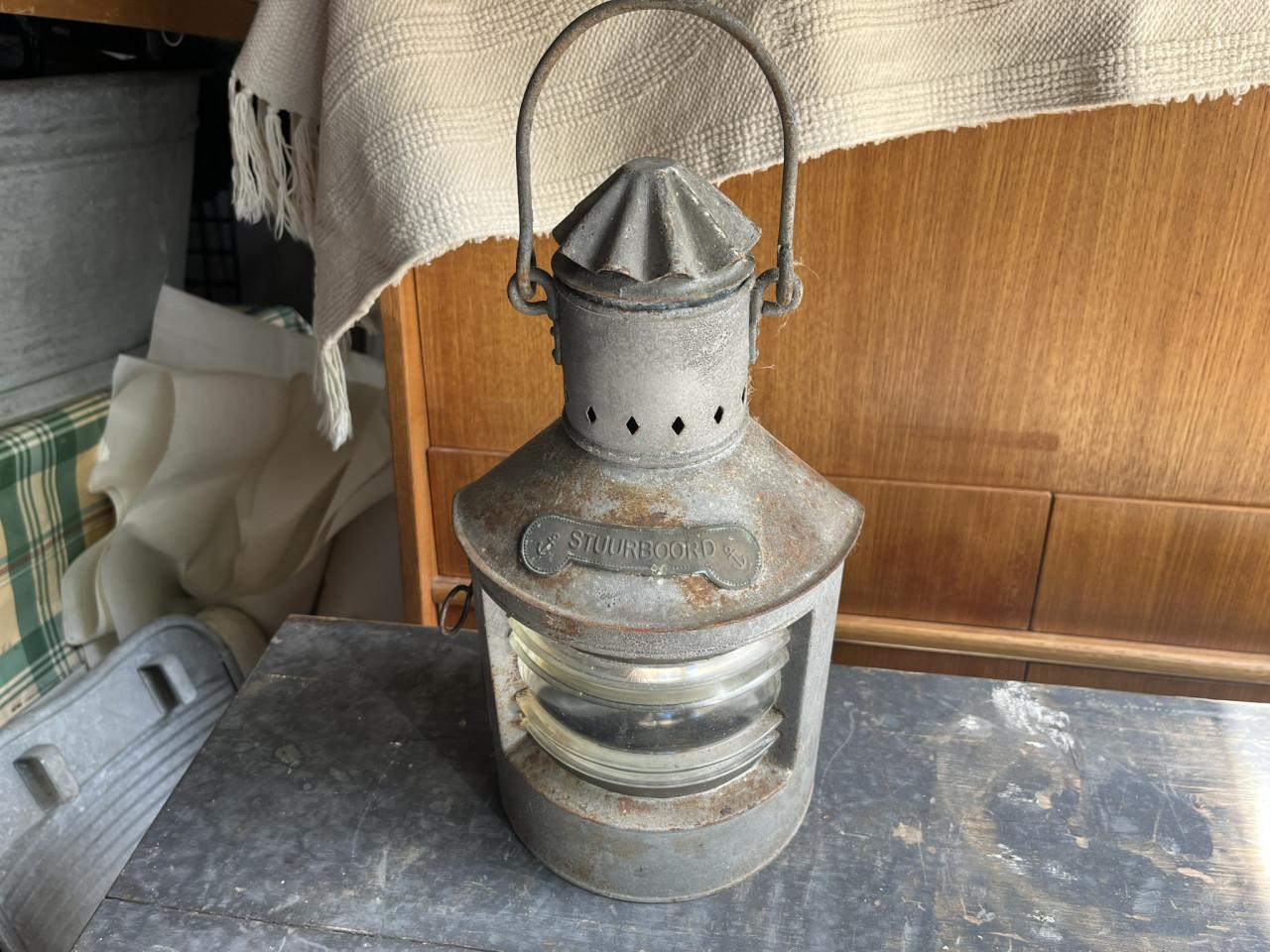 Stuurboord lamp