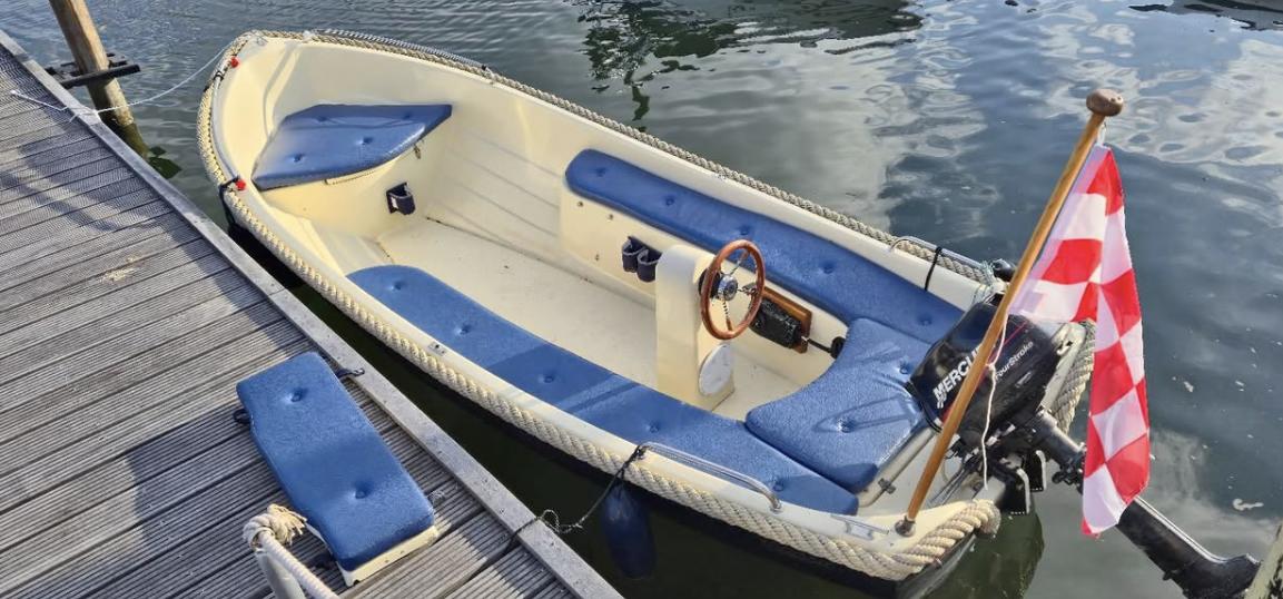 Corsiva 430 met mercury 4 PK en trailer