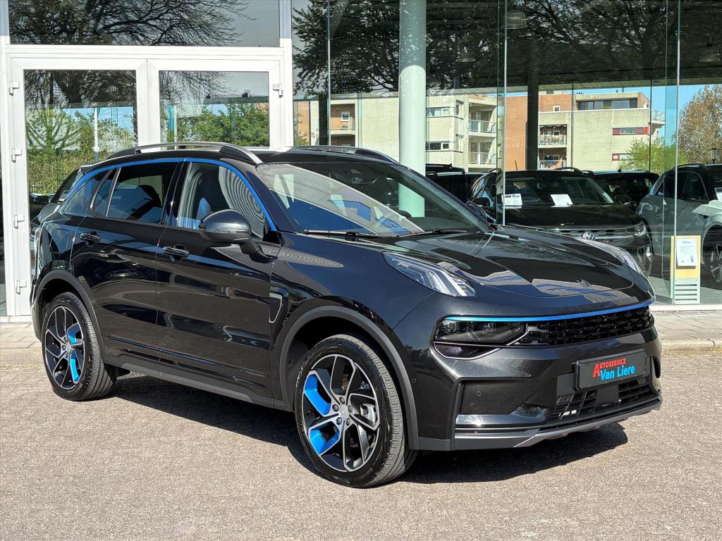 Lynk & Co 01 1.5td 261pk phev 7dcth| schuifdak|navi|360 gr camera|1e eigena