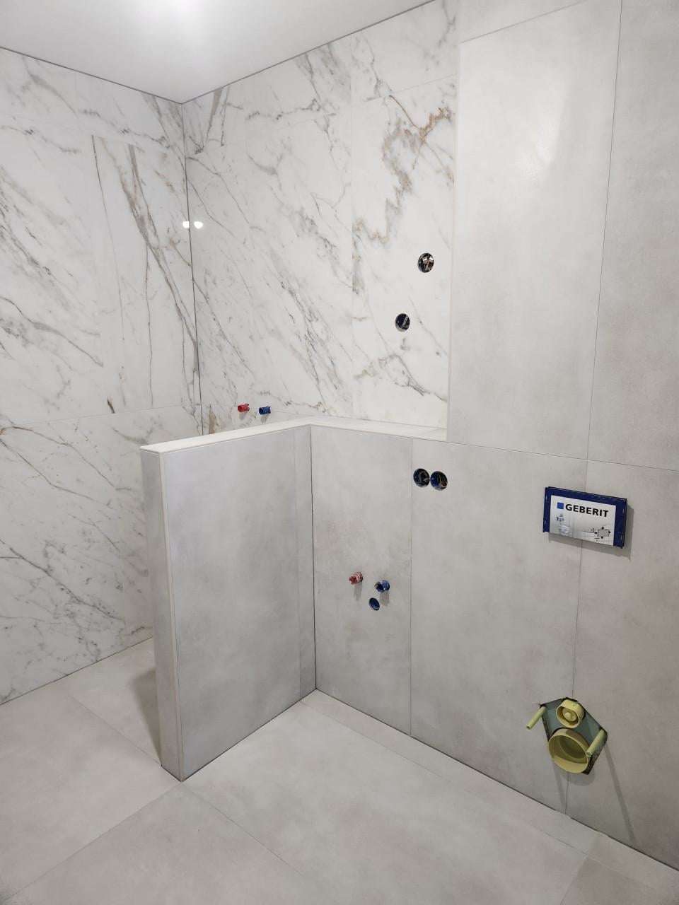 Tegelzetter nodig? Bel/app: 06 21937244 of Mail: jvbtegelzetter@gmail.com