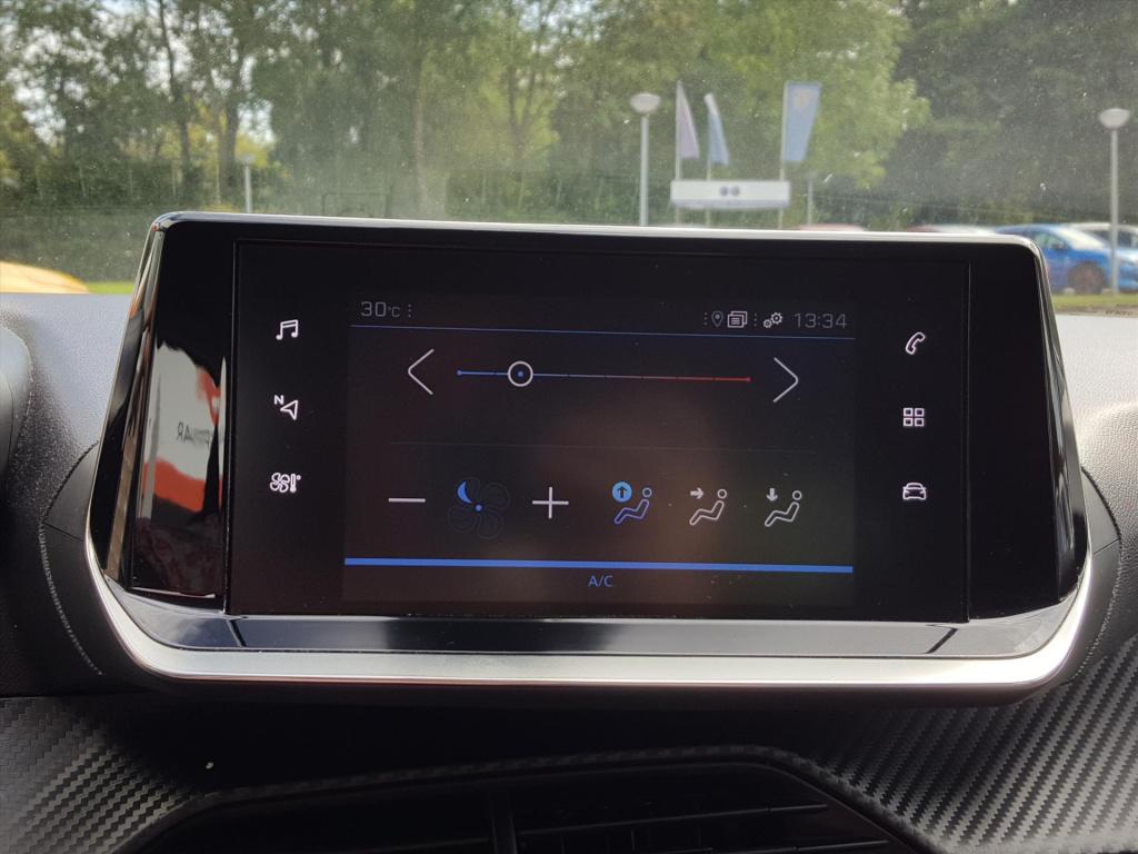 Peugeot 208 1.2 active 75pk navigatie | apple carplay & android auto | airc