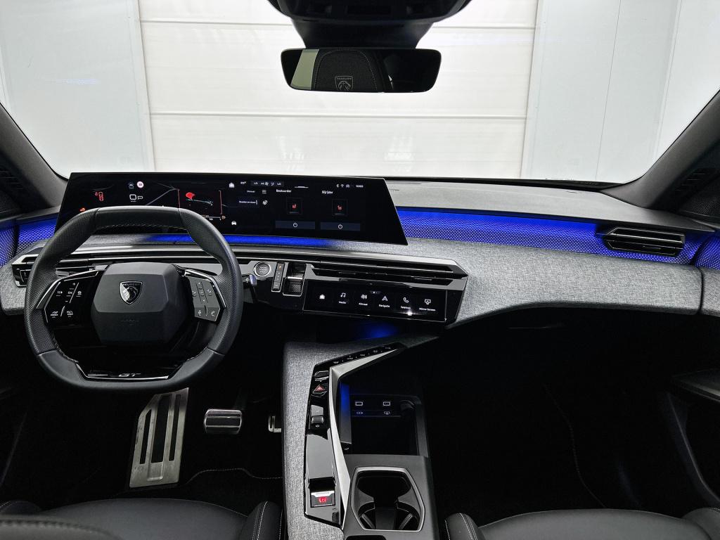 Peugeot 3008 1.2 hybrid 145 gt | rijklaar |