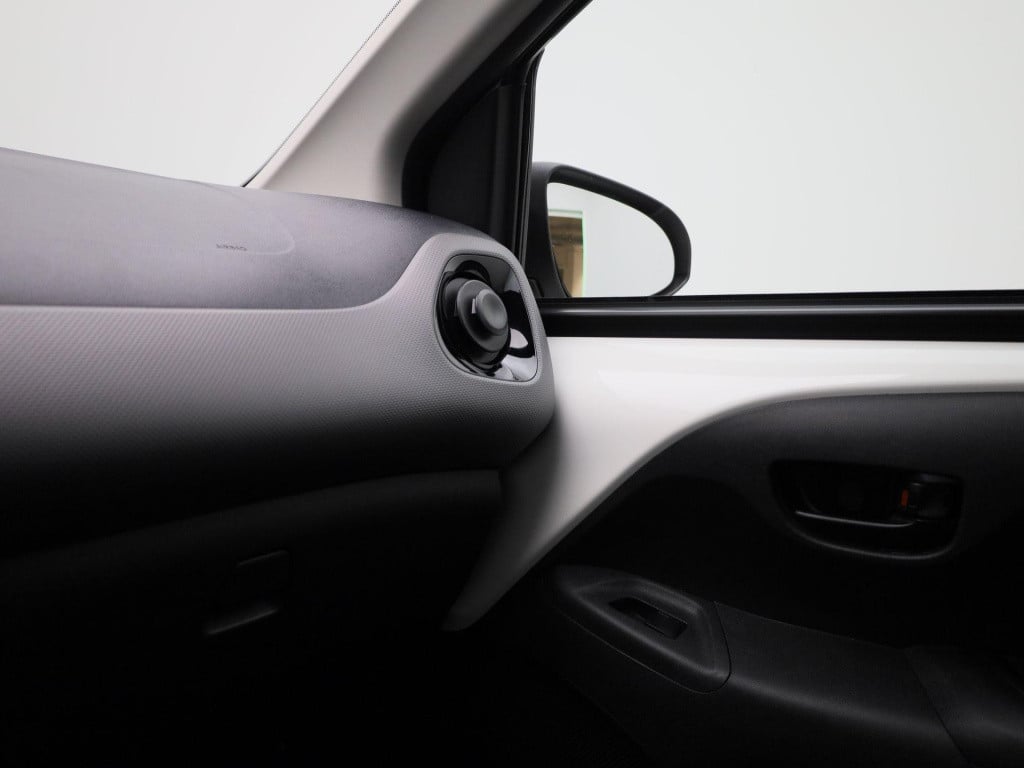 Peugeot 108 1.0 e-vti style | airco | bluetooth | elec. spiegels | 5-deurs
