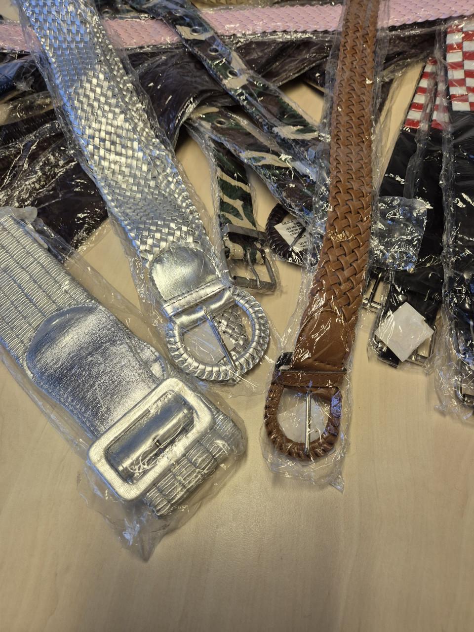 Partij van 30 nieuwe riemen