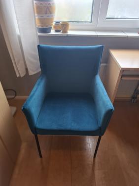 2 eetkamerstoelen,  petrol kleur