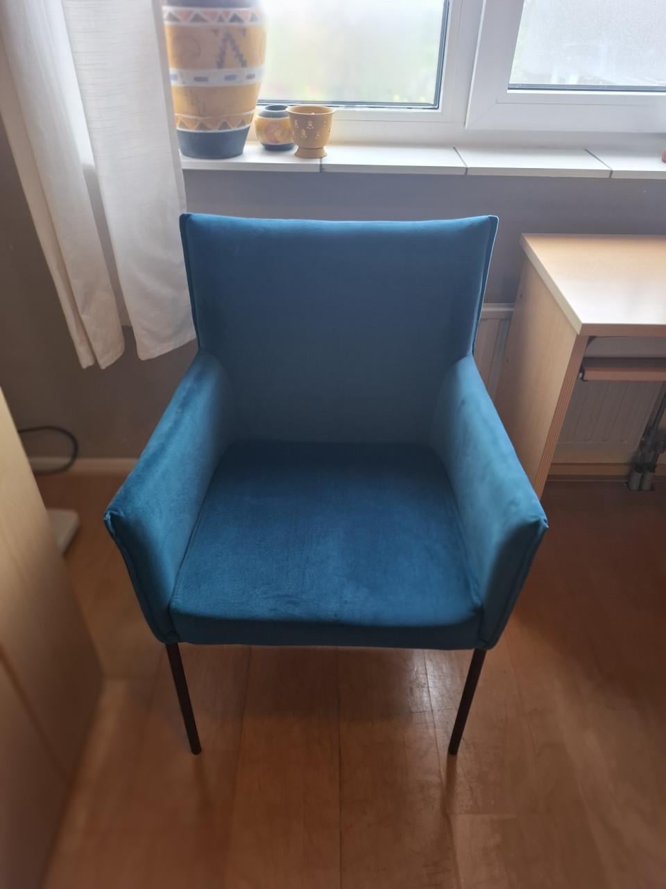 2 eetkamerstoelen,  petrol kleur