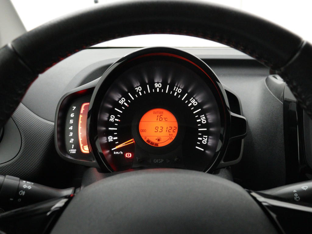 Citroen C1 vti 72 pk feel | rijklaar | airco | extra getint glas