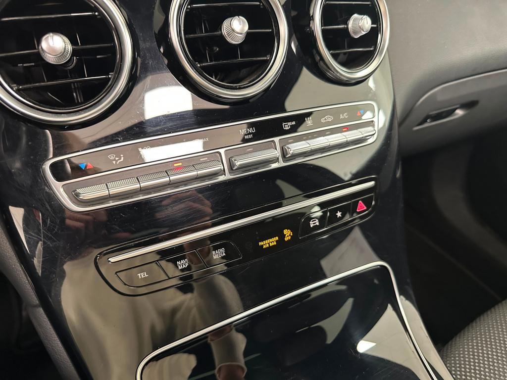 Mercedes-Benz Glc 300e 4matic luxury | luchtvering | trekhaak | panoramadak