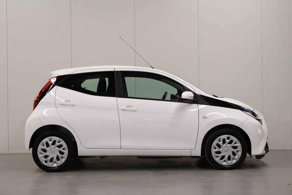 Toyota Aygo 1.0 vvt-i x-play