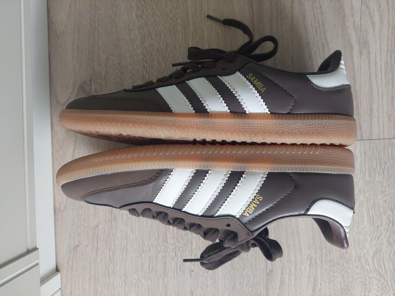 Bruine sneakers maat 40