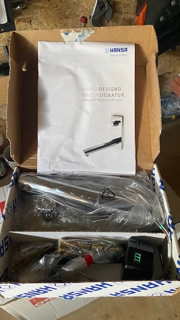 Volautomatische wandmengkraan Hansa