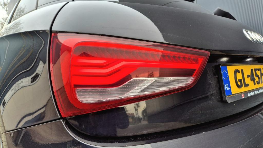 Audi A1 tfsi sport pro line s | navi | automaat | stoelverw | cruise |