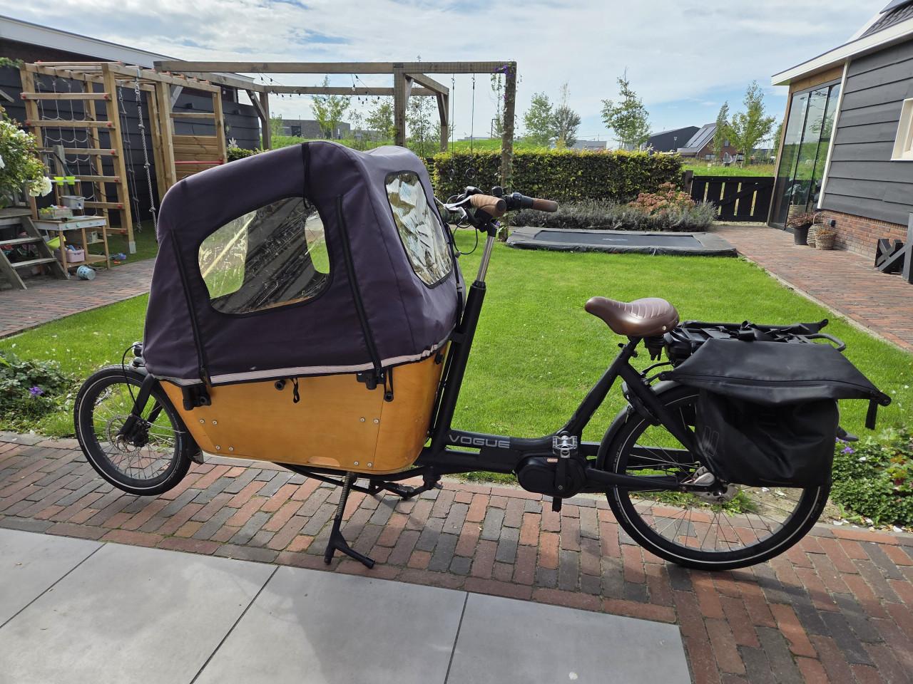 Bakfiets Vogue Carry 2 - elektrisch met huif en kussens