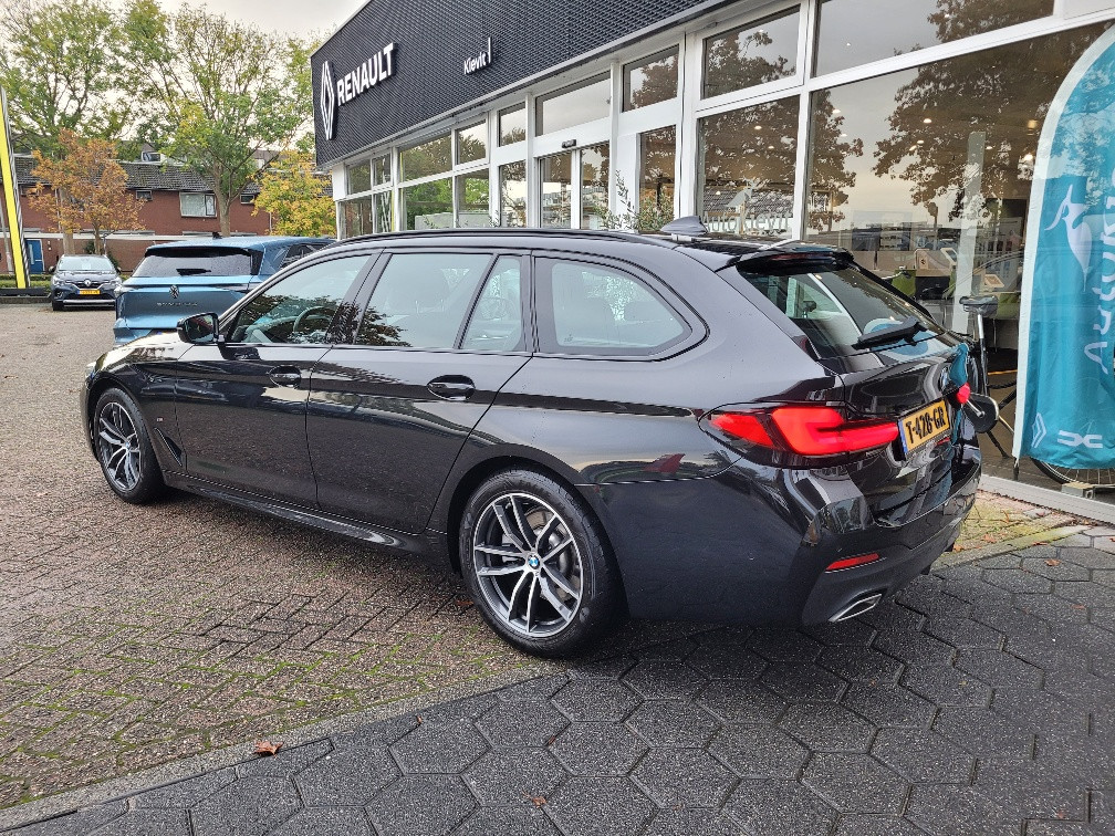 BMW 5 Serie touring 520i m-sport business edition plus - camera / trekhaak