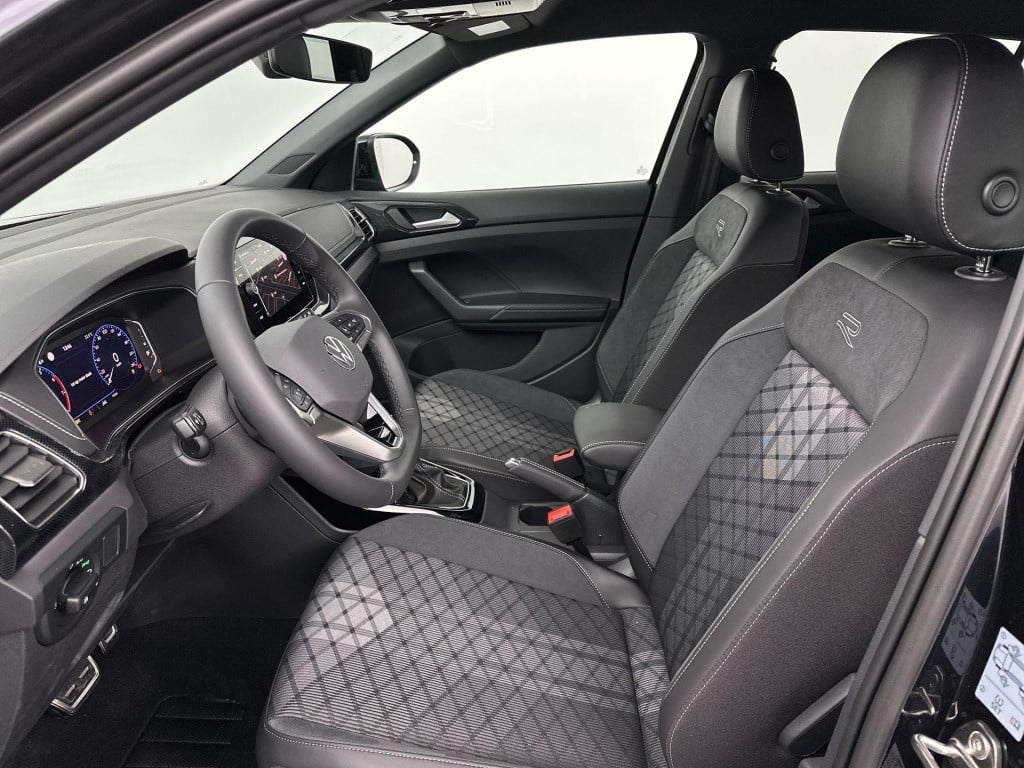 Volkswagen T-cross r-line-edition 1.5 110 kw / 150 pk tsi suv 7 versn