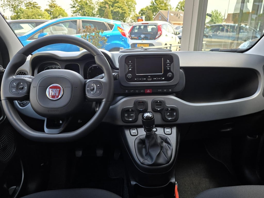 Fiat Panda 1.0 hybrid city life slechts 2895 km!!