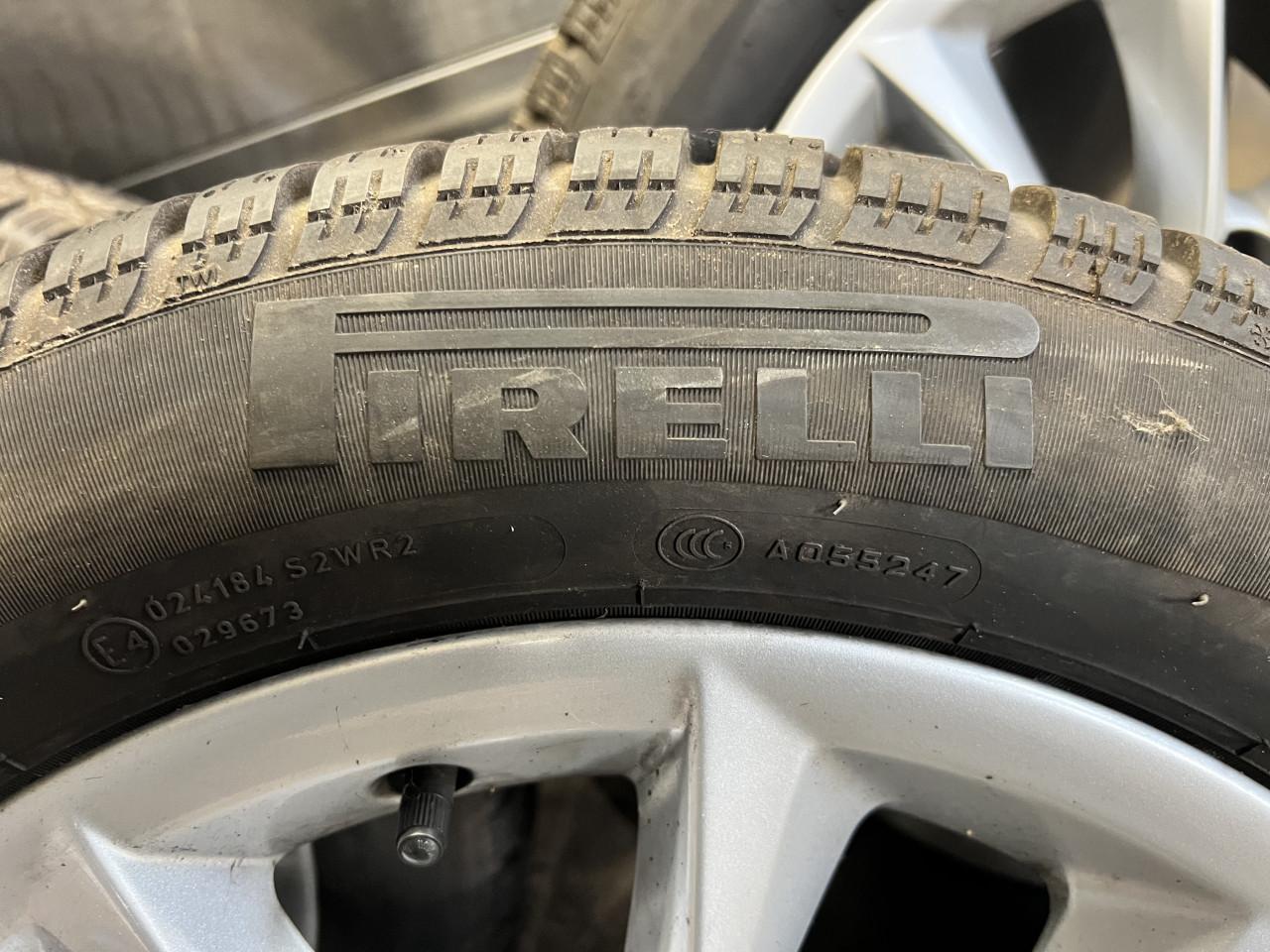 Lichtmetalen BMW velgen 16 inch