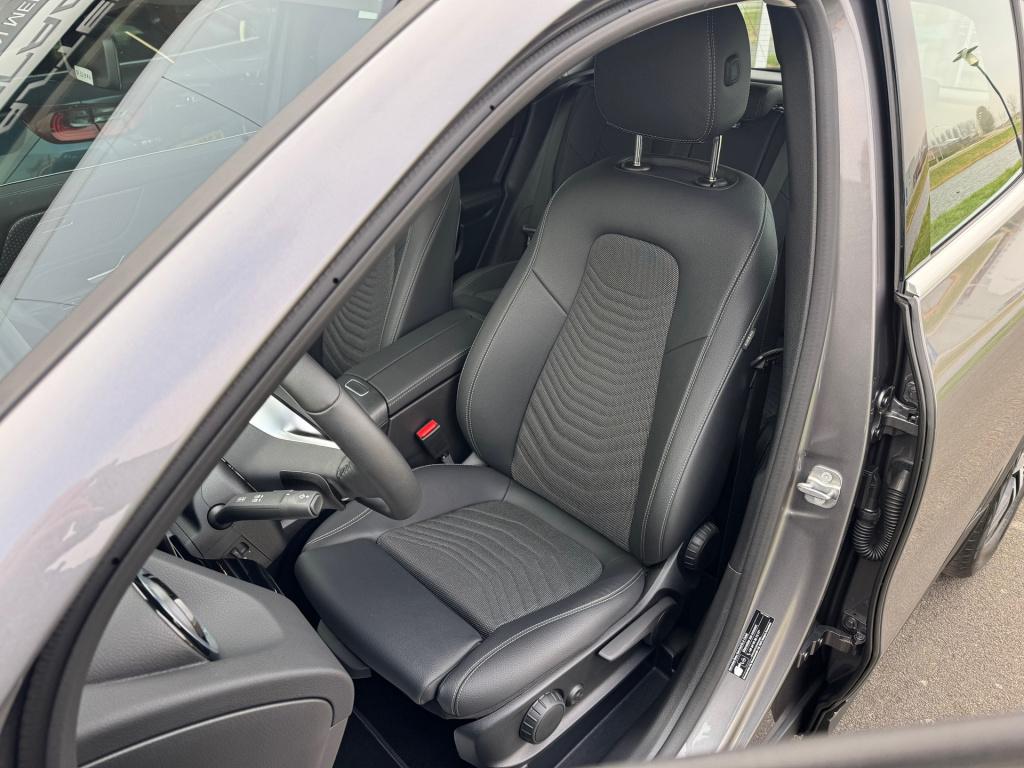 Mercedes-Benz Gla-klasse 250 e progressive line advanced automaat ,elektris