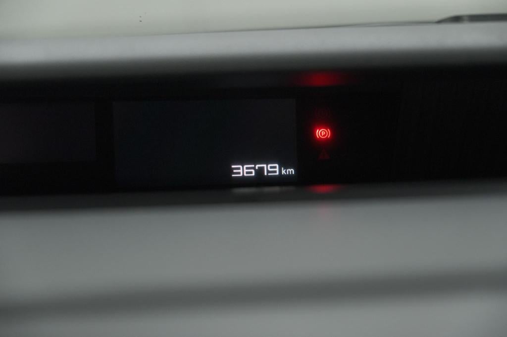 Citroen C3 Aircross 1.2 hybrid 145pk max | camera | dodehoekdetectie | navi
