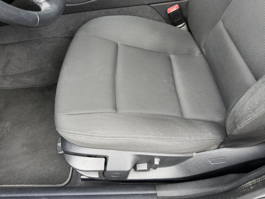 BMW 5 Serie 528i 6-cilinder executive sedan