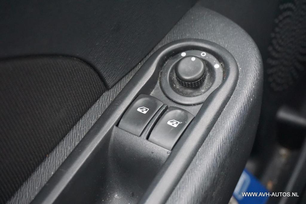 Renault Twingo 1.2-16v night & day