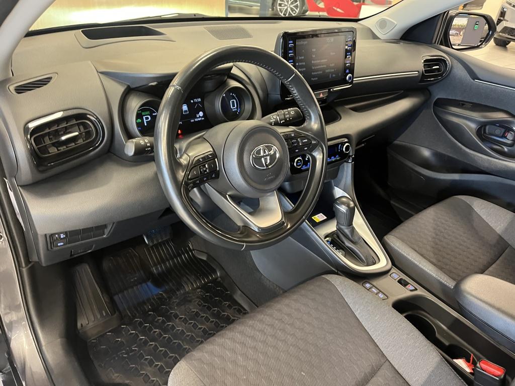 Toyota Yaris 1.5 hyb. 115 first e