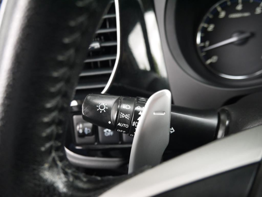 Mitsubishi Outlander 2.0 intense automaat|trekhaak|rijklaar